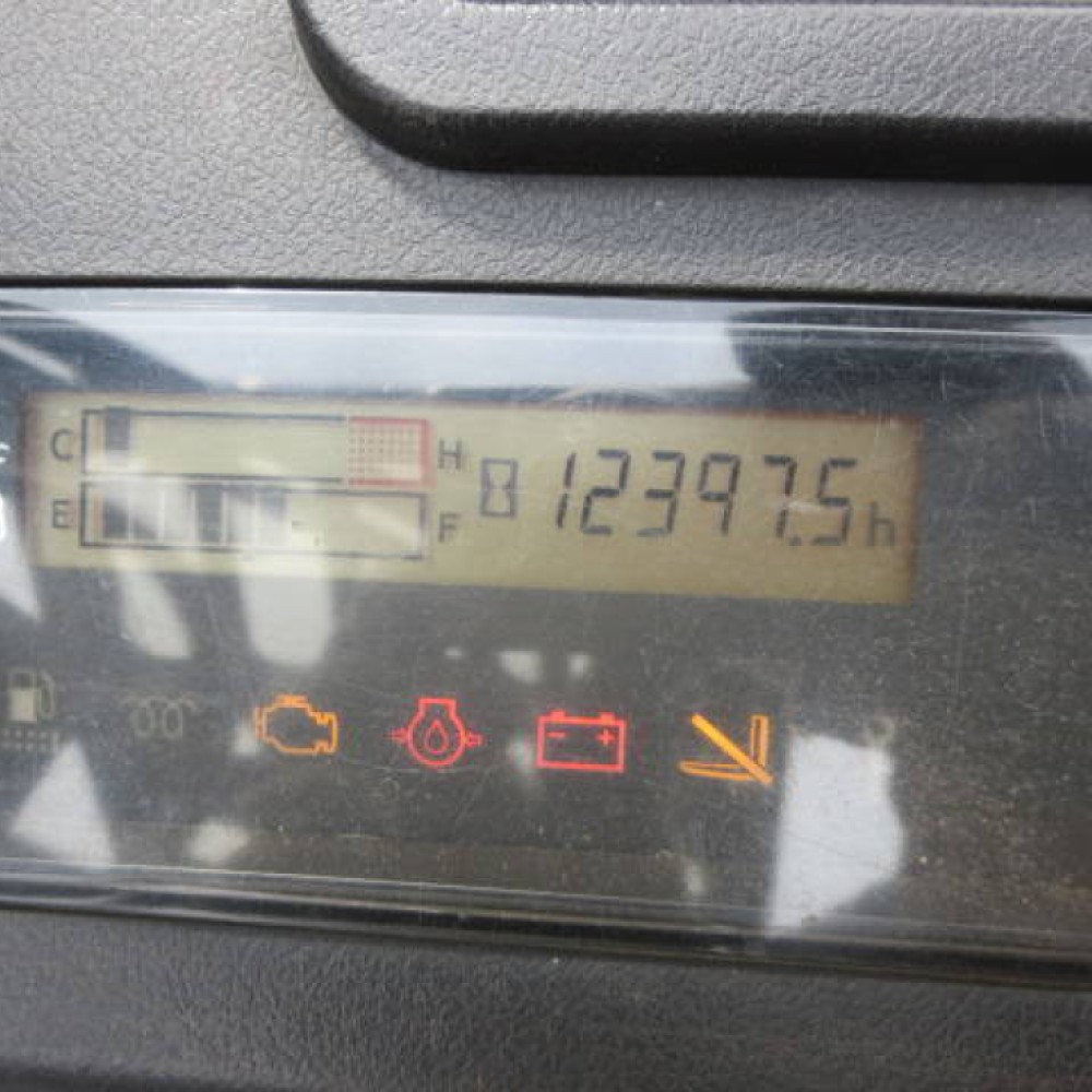 Вилочный погрузчик TOYOTA 02-8FDL20