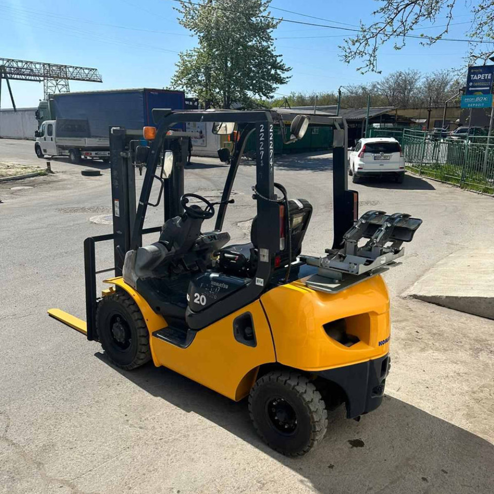 Вилочный погрузчик KOMATSU FG20T-17