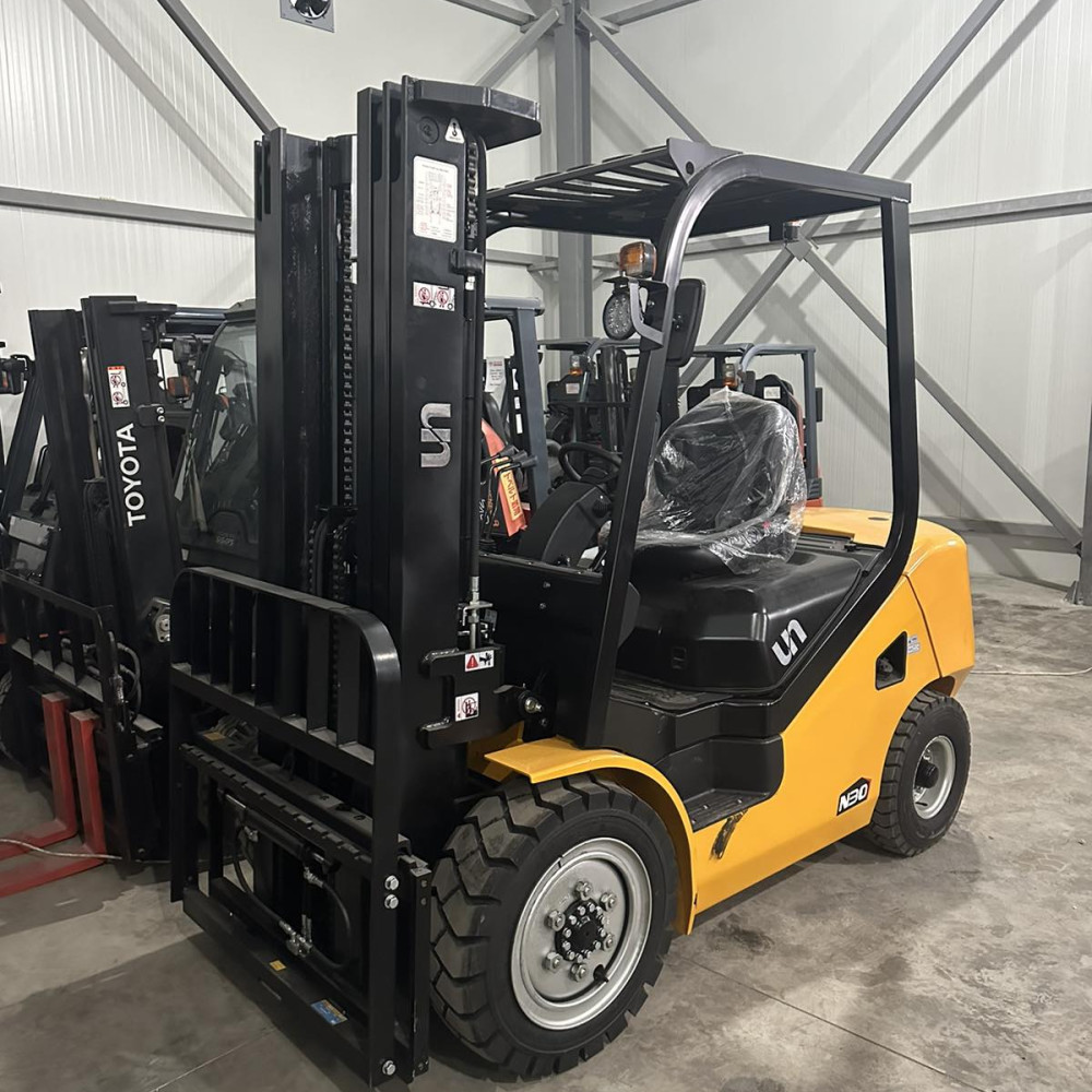 Вилочный погрузчик TEU FD30T