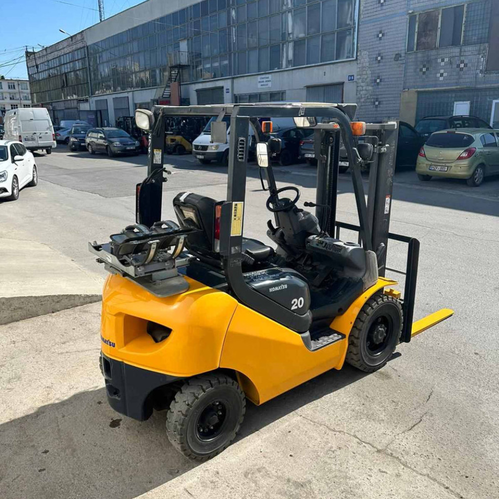 Вилочный погрузчик KOMATSU FG20T-17