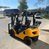 Вилочный погрузчик KOMATSU FG20T-17