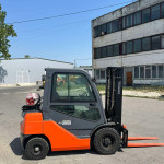 Вилочный погрузчик TOYOTA 02-8FG25