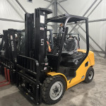 Вилочный погрузчик TEU FD30T