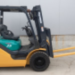 Вилочный погрузчик KOMATSU FD25T-16
