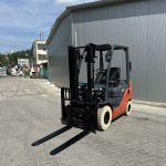 Вилочный погрузчик TOYOTA 42-8FDL18