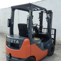 Вилочный погрузчик TOYOTA 42-8FDL15