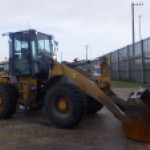 Фронтальный погрузчик CAT 910M