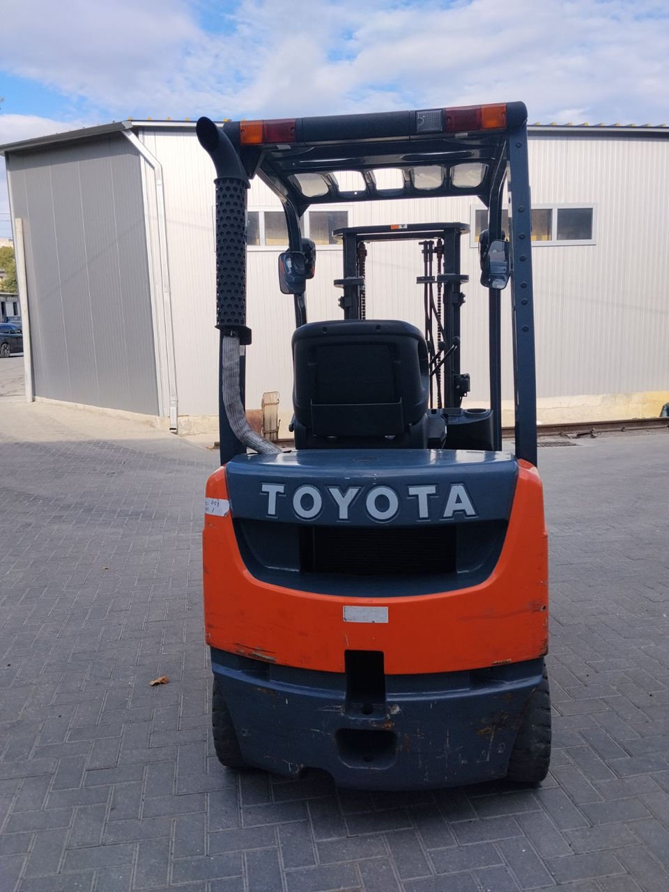 Toyota 8FD18 - stivuitor diesel 1.8 tone, second-hand — изображение 4