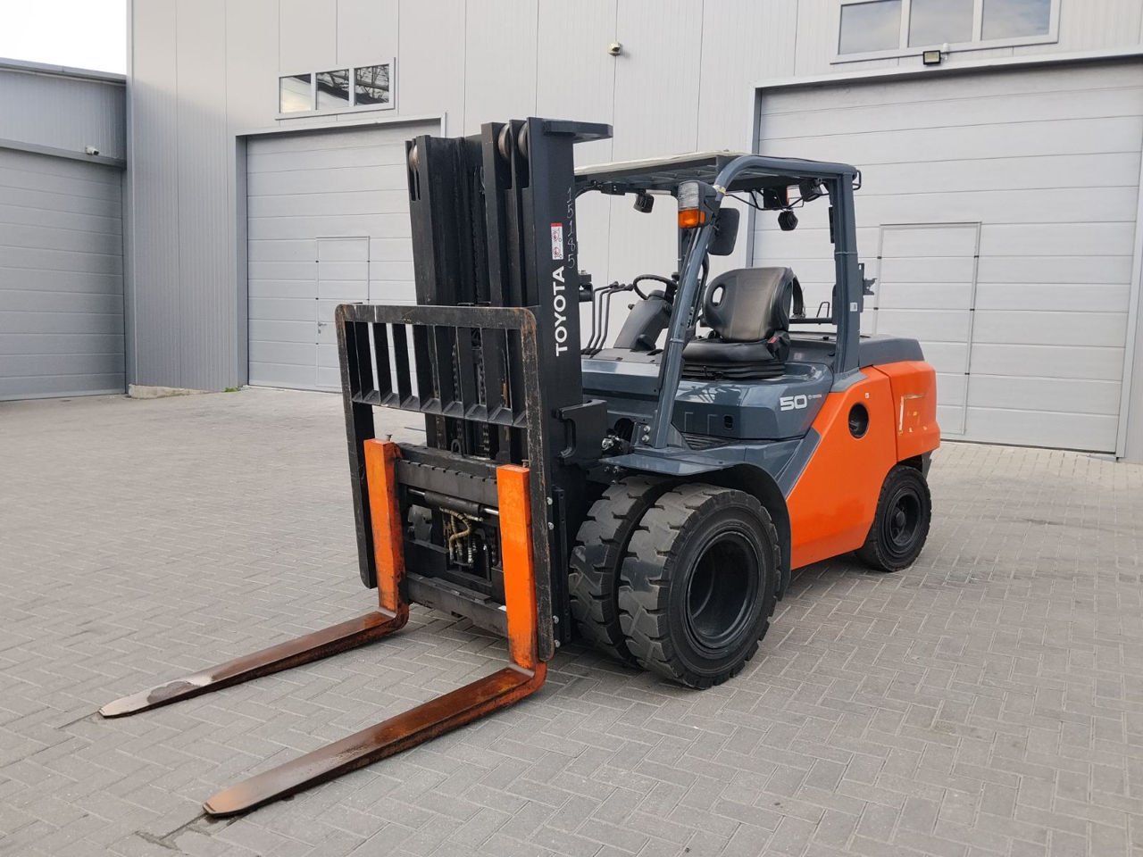 Toyota 8FG50N LPG/petrol forklift